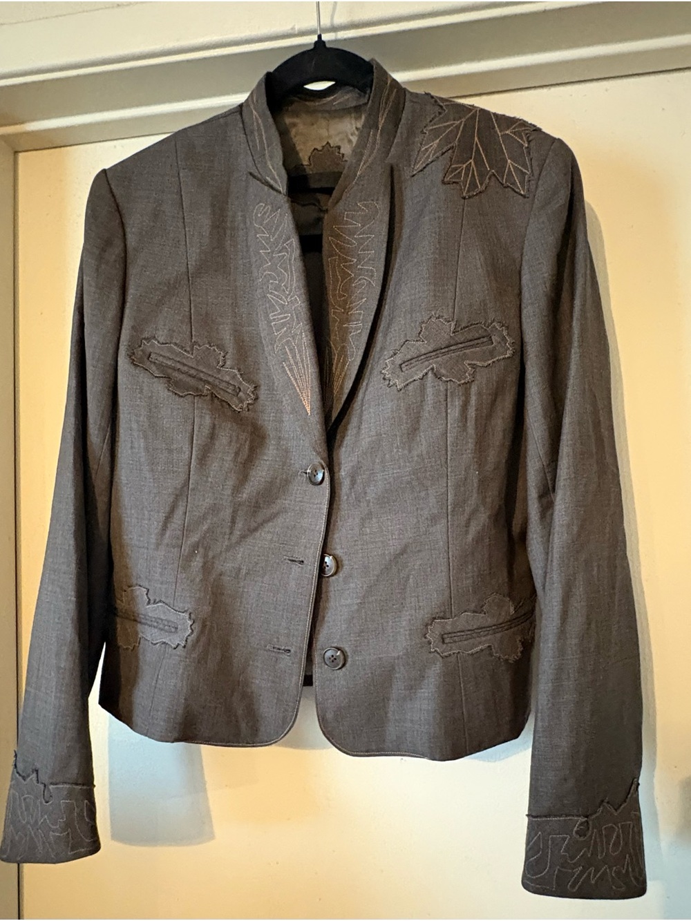 NWT Yigal Azrouel $795 Brown Melange Raw Edge Leaf Applique Blazer Jacket Sz 6